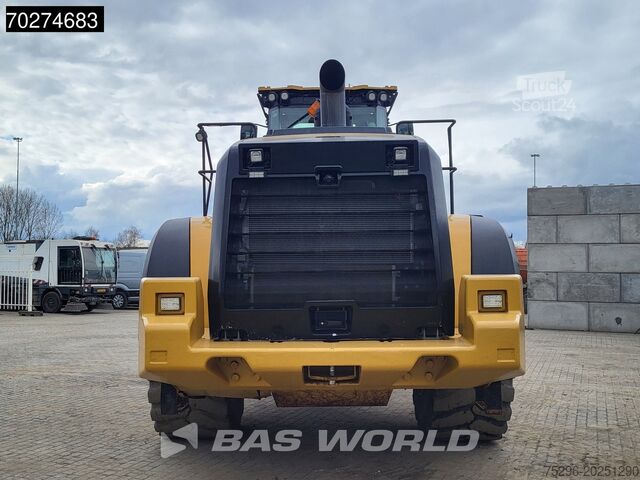 Chargeuse sur pneus Caterpillar 982 M