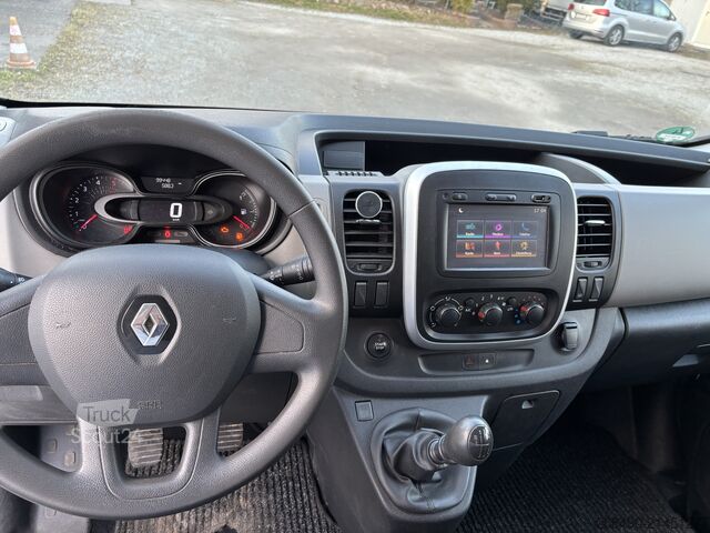 Skåpbil, navigation, klimatanläggning, 89 kW, nybesiktigad Renault Treafic L