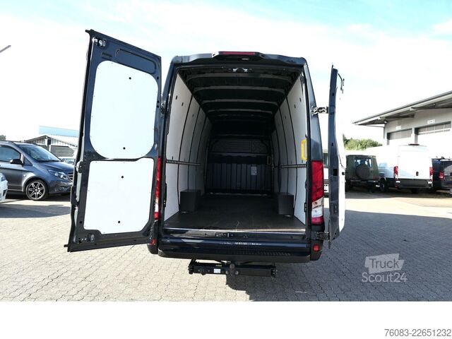 Kombi z visokim stropom IVECO Daily 35-210 Maxi Vollausstattung Full Options