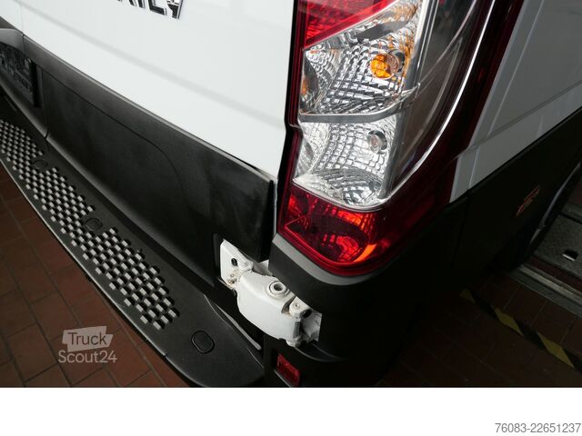 Dodávka s vysokou střechou IVECO Daily35-160 L2H2 Klimaautomatik Kamera