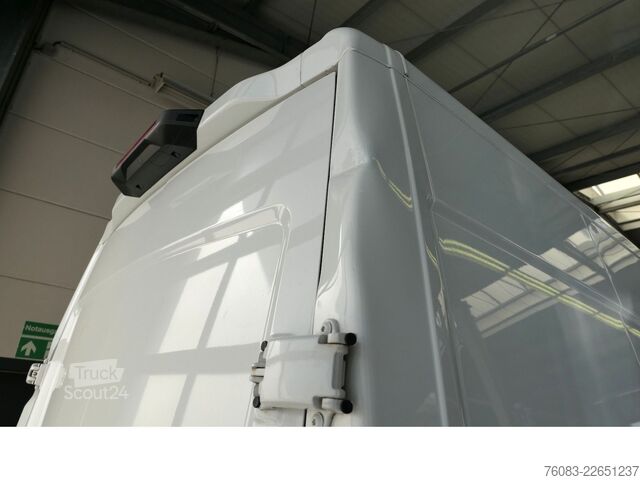 Dodávka s vysokou střechou IVECO Daily35-160 L2H2 Klimaautomatik Kamera