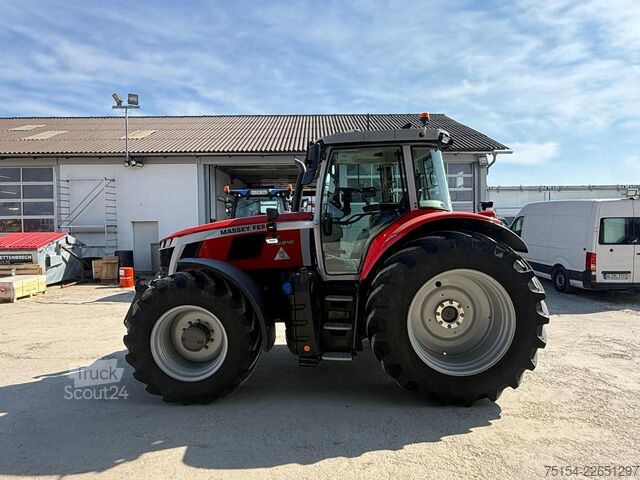 Tractor Massey Ferguson 7S.210 VT