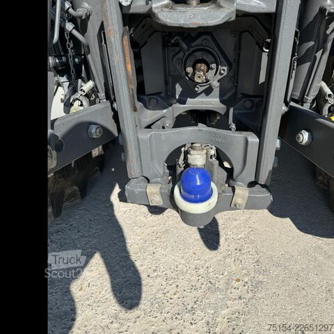 Tractor Massey Ferguson 7S.210 VT