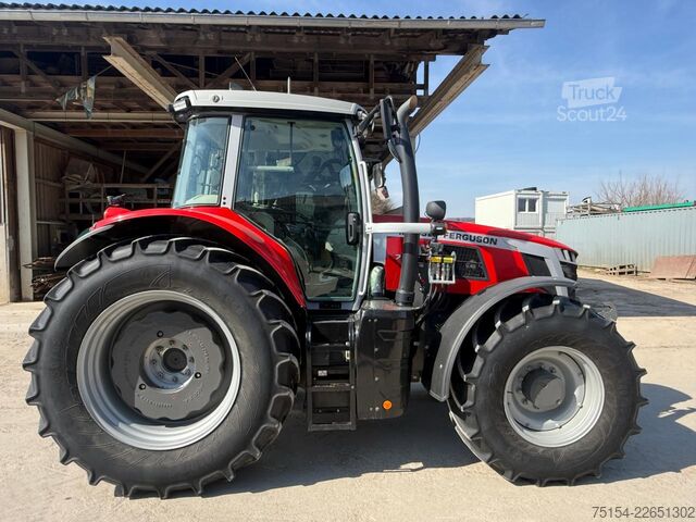 Tractor Massey Ferguson 7S.210 VT