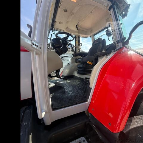 Tractor Massey Ferguson 7S.210 VT