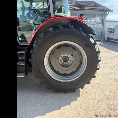 Tractor Massey Ferguson 7S.210 VT