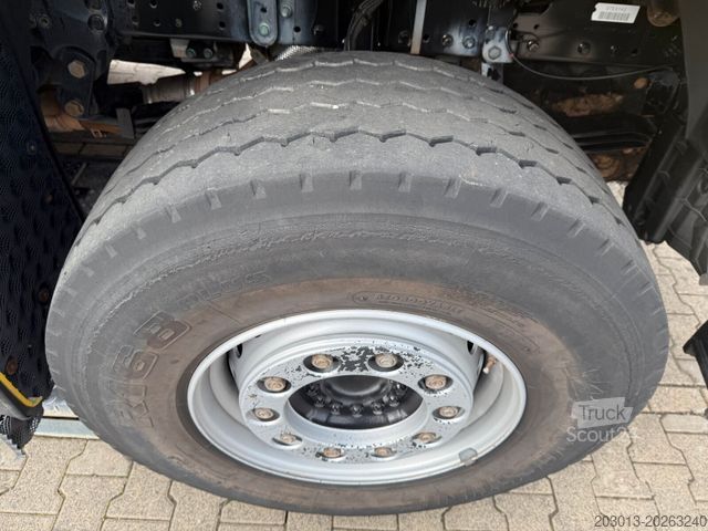 Kipper LKW MAN TGS 32.470 8x4 Muldenkipper Schmitz elekt. Plane