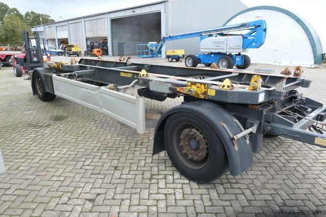 Trailer HÜFFERMANN HMA 18.24 LS Vario-Carrier, 2x Absetzcontainer