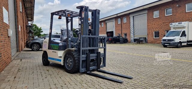 încărcător de curte Eurotrac FE30-Eco Elektro-Gabelstapler Lithium-Ba