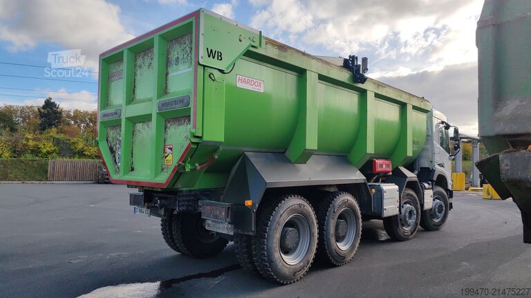 Belden kırmalı damperli kamyon Volvo FMX 500