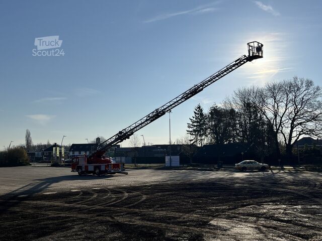 Lyftplattform DAF FA 2105 DHTD 365 APK 02-2027 Hoogwerker Ladderw...