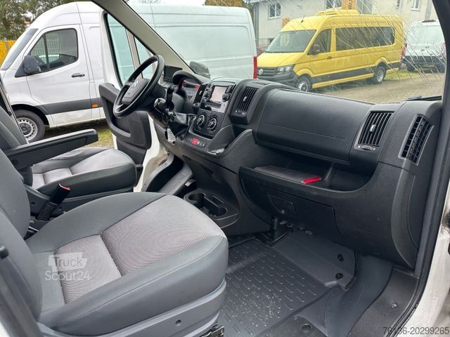 Furgon skrzyniowy CITROEN Jumper Koffer Klima Tiefrahmen