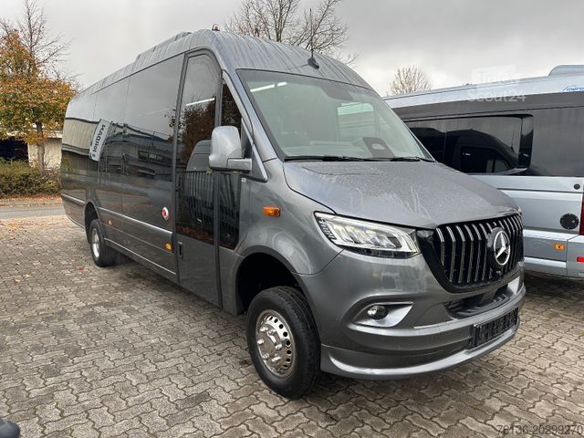 Minibus MERCEDES-BENZ Sprinter 519 4x4 22 Sitzer Klima AHK VIP