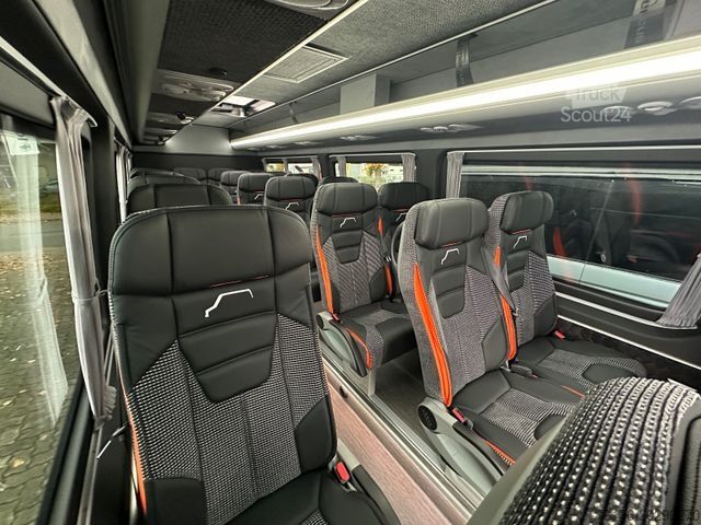 Minibus MERCEDES-BENZ Sprinter 519 4x4 22 Sitzer Klima AHK VIP