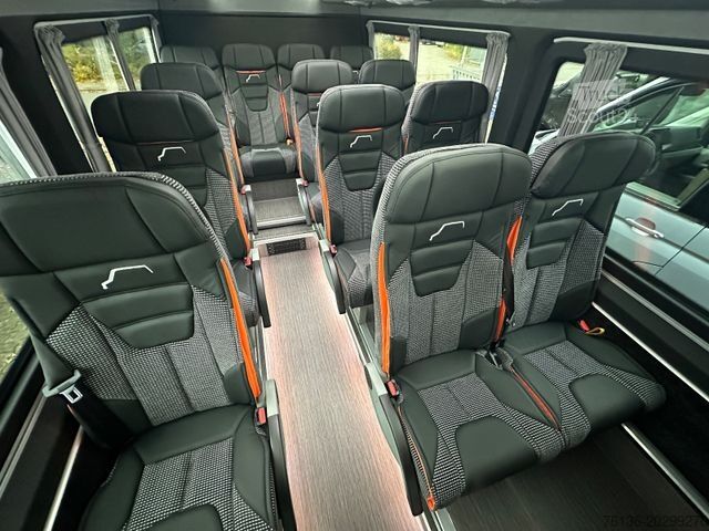 Minibus MERCEDES-BENZ Sprinter 519 4x4 22 Sitzer Klima AHK VIP