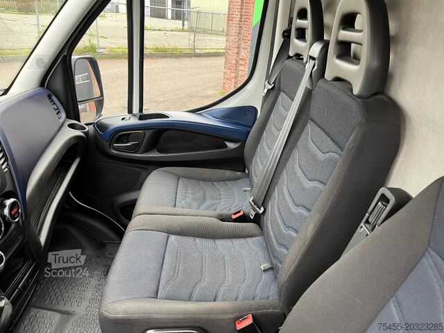 Fourgonnette Iveco Daily 35S16 - HI Matic - Klima - ( Many new par...