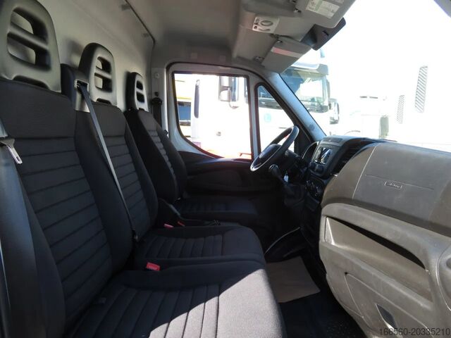 Bestelbus Iveco DAILY 35 S 16
