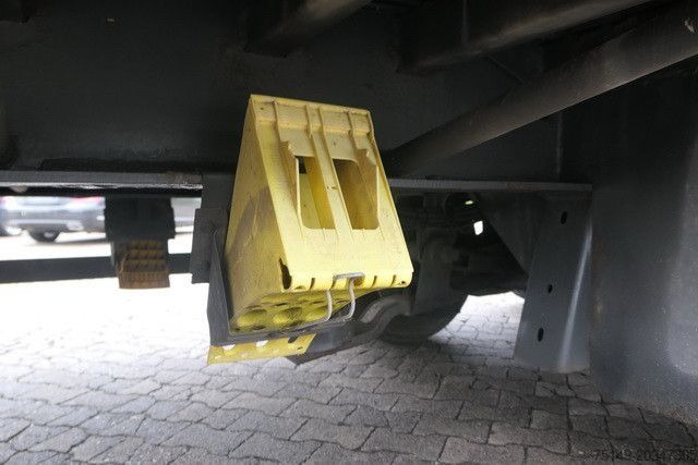 Släpvagn med arbetsplattform MEUSBURGER MPJ 3, Rampen, Luft-Lift, Bordwände, Container