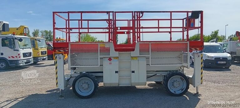 Plataforma de tesoura Genie GS3390 - 12,06 m - 4x4 - diesel