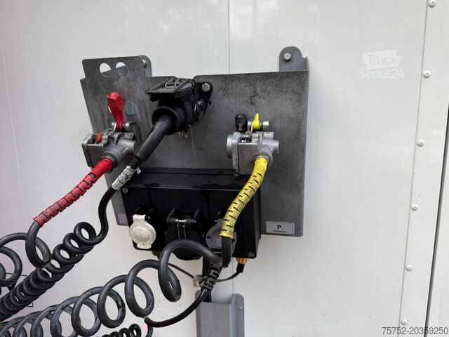 Vloer verplaatsen Kraker 2X K-Force 92m3 Alcoa SAF Tyrepilot Liftas 8MM ...