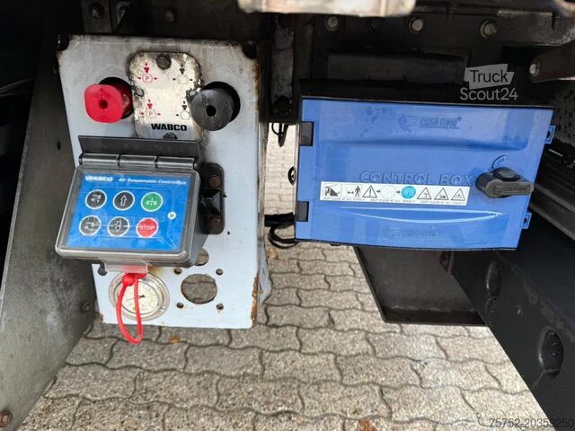 Vloer verplaatsen Kraker 2X K-Force 92m3 Alcoa SAF Tyrepilot Liftas 8MM ...