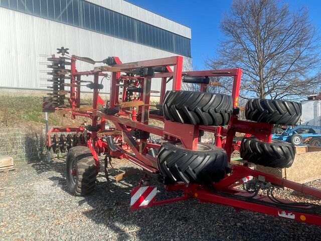Cultivador Horsch Terrano 6 FM