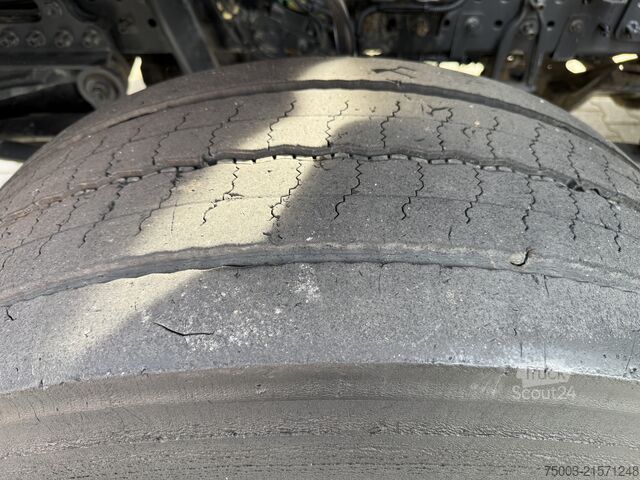 Plato nákladné auto Mercedes-Benz Arocs 2636 6X4 Kran Fassi F155