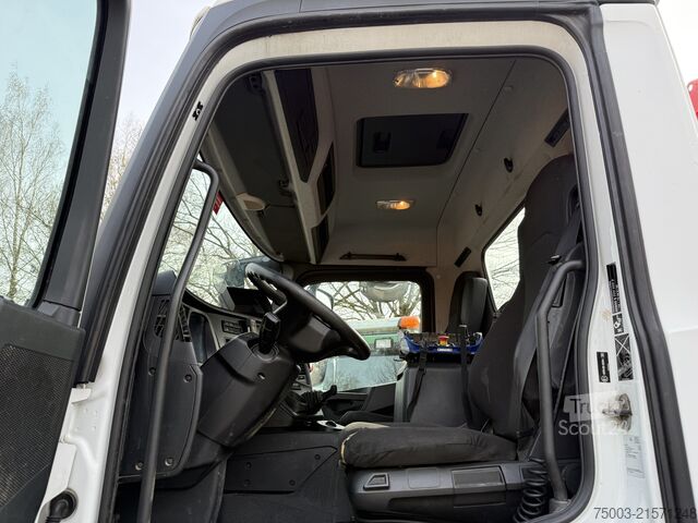 Plato nákladné auto Mercedes-Benz Arocs 2636 6X4 Kran Fassi F155