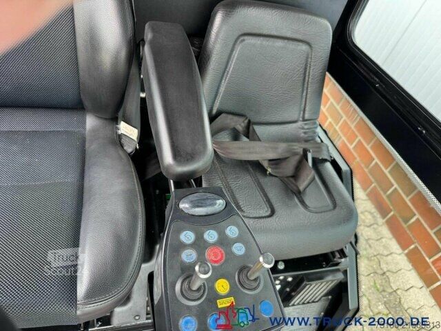 Kehrmaschine Boschung Boschung S2 URBAN Sweeper - EURO 6 - Klima