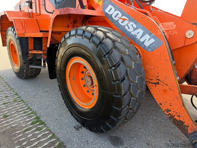 Radlader Doosan DL250-3