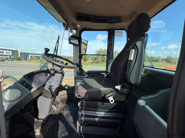 Radlader Doosan DL250-3
