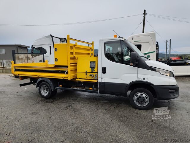 شاحنة نقل صغيرة قلاب Iveco Daily 35-140