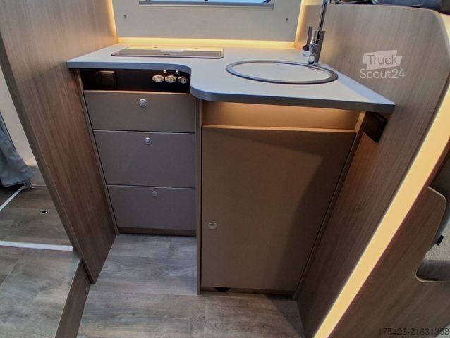 Half-integraal camper CARADO Edition25 T Ford 449 *Assistenz-Paket*