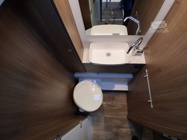 Half-integraal camper CARADO Edition25 T Ford 449 *Assistenz-Paket*