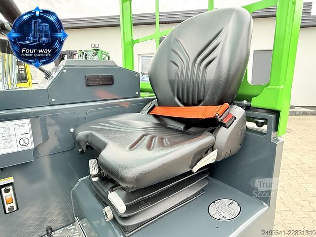 Wózek widłowy czterokierunkowy Combilift CB4000 GAS TRIPLEX 6450MM POSITIONER