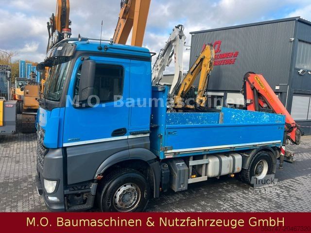 Camión de plataforma MERCEDES-BENZ Arocs 2158 / Palfinger PK 14002