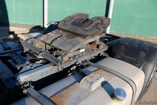 Volume trekker DAF XF 480 FT SSC 2 x Tank MULTI Kupplung Nr.: 206