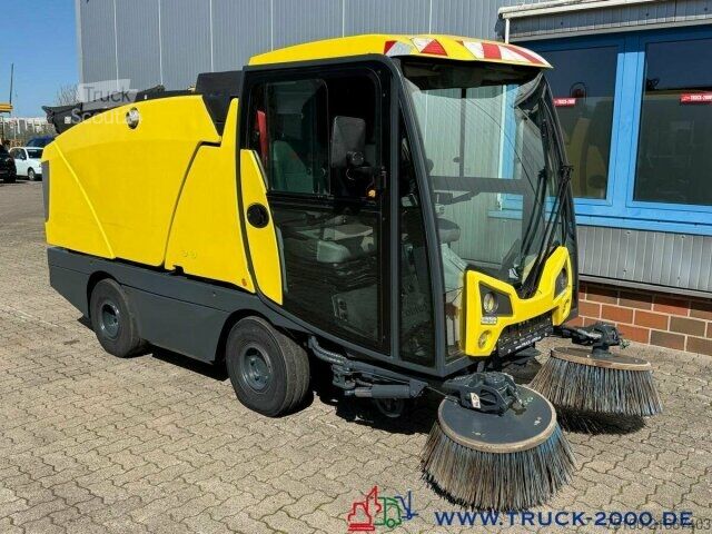 Balayeuse de voirie Johnston Bucher Johnston Sweeper CX202 mit EURO 6 Klima