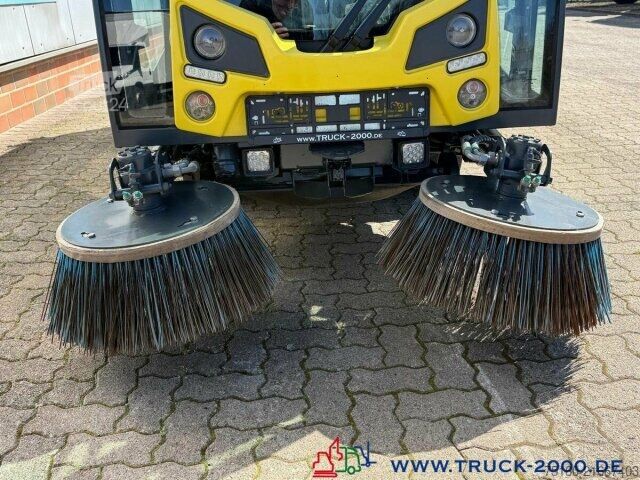 Balayeuse de voirie Johnston Bucher Johnston Sweeper CX202 mit EURO 6 Klima