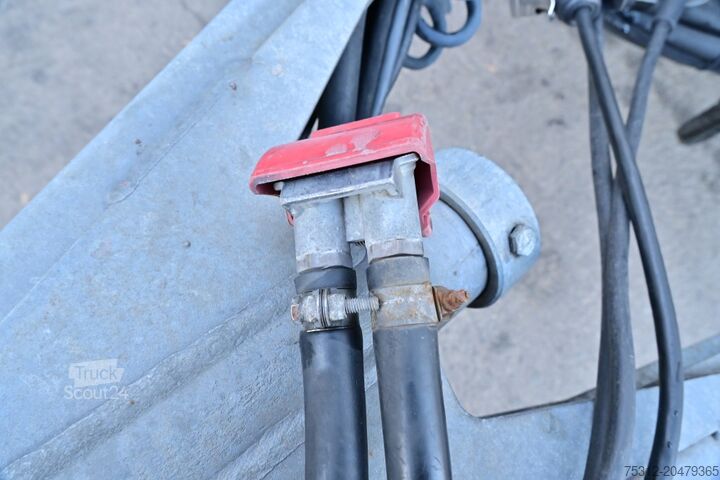 Box trailer  FAKA DS18  LBW Durchlader Reifen 60%