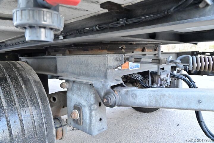 Box trailer  FAKA DS18  LBW Durchlader Reifen 60%