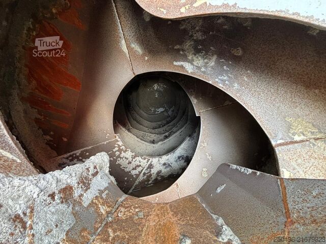 Betono siurblys Mercedes-Benz Arocs 3246 8x4 PUTZMEISTER PUMI 28 m / 7 m3 / F...