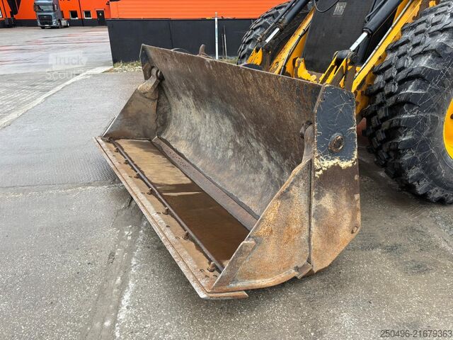 Retroescavatore JCB 4 CX  TILT