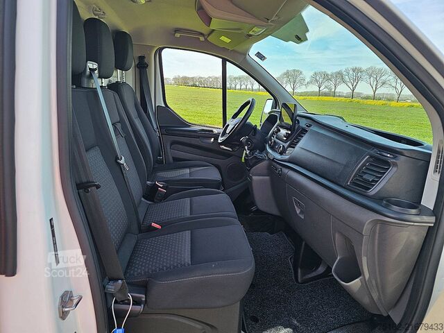 Camioneta familiar de techo alto FORD TRANSIT CUSTOM 2.0 L2H1 Navi Trekhaak!