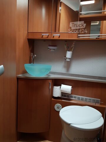 Camping-car intégré Pilote Explorateur G742 LCE