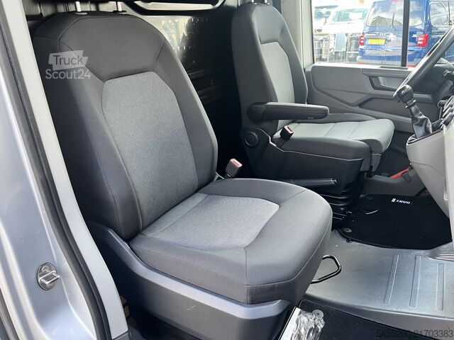 Karavan sa visokim krovom Volkswagen Crafter 35 2.0 TDI L3H2 Airco Cruise Bleutooth ...