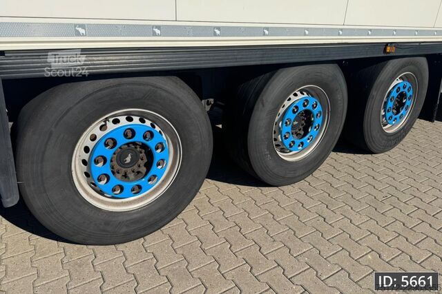 Gekoeld/bevroren transport Schmitz Cargobull SCB/S3B / Carrier Vector 1550 / Taillift / Pall...