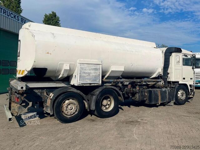 Cisterna Volvo F 12 15000 L 3 COMPARTMENTS, HANDGESCHAKELD, ADR