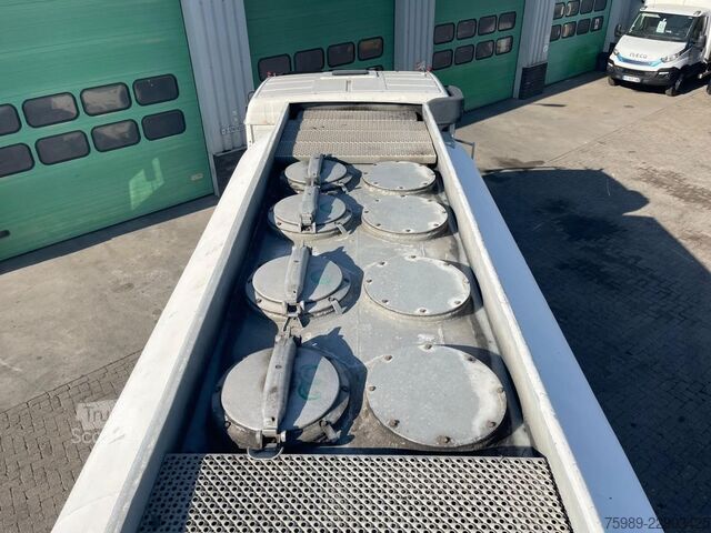 Cisterna Volvo F 12 15000 L 3 COMPARTMENTS, HANDGESCHAKELD, ADR
