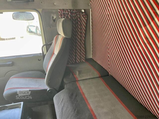 Cisterna Volvo F 12 15000 L 3 COMPARTMENTS, HANDGESCHAKELD, ADR